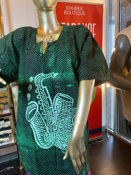 Green V-neck African style paint top