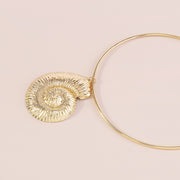 Coil shaped Shell Choker Necklace