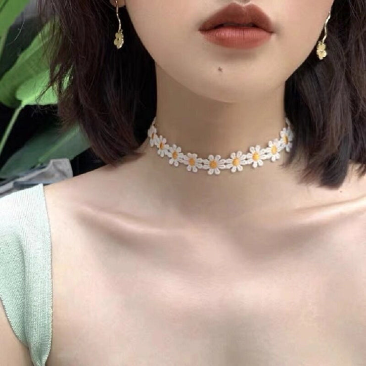 Lace inlay rhinestones women's choker