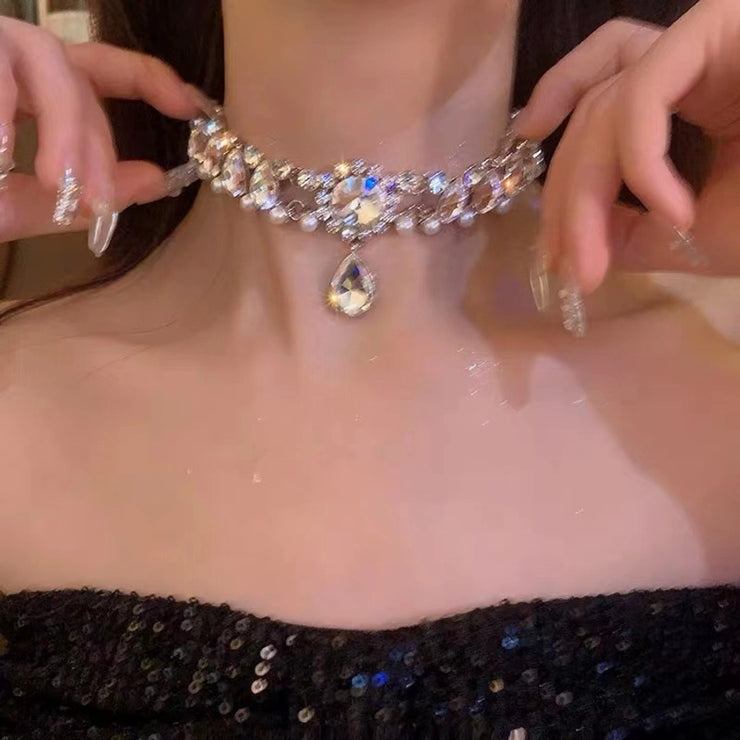 Elegant Style rhinestones women's choker