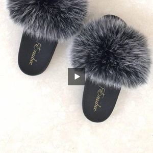 100% Fox Fur Slippers Black - ENUBEE