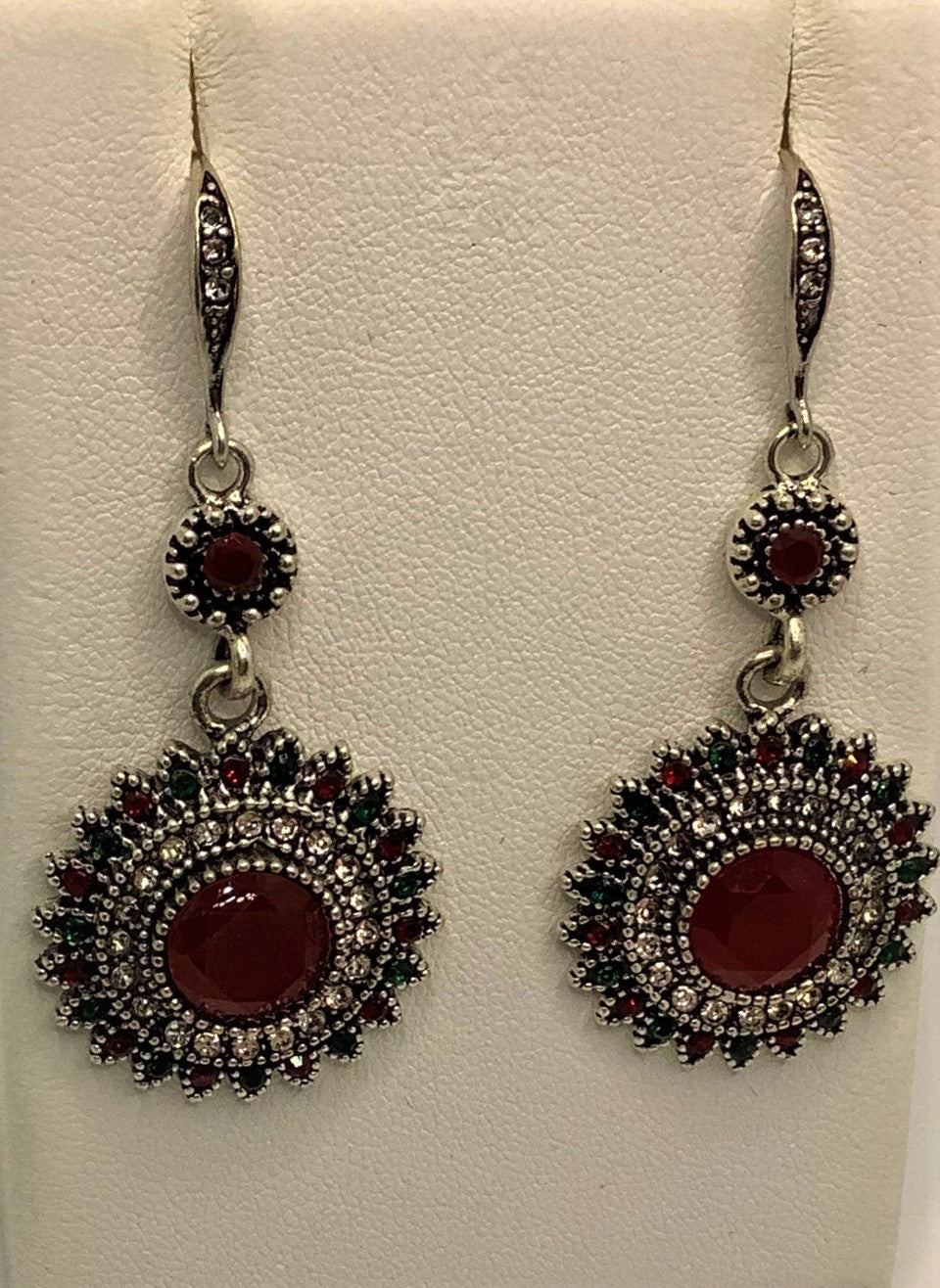 Pendientes colgantes bohemios con hermosas piedras